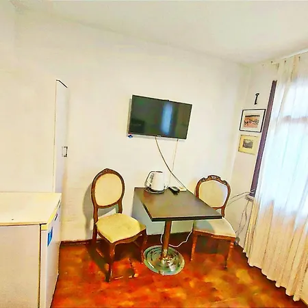 Taksim Luxurious Style *